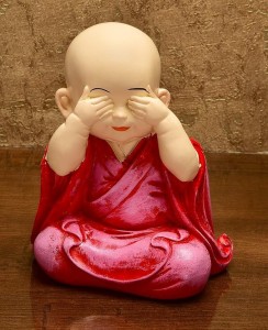 Karigaari India Handcrafted Resine See No Evil Buddha Monk Idol Sculpture | Showpiece for Home Décor and Office